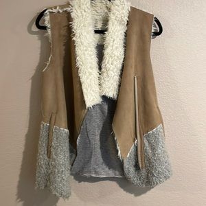 Anthropologie Saturday Sunday faux suede vest size small